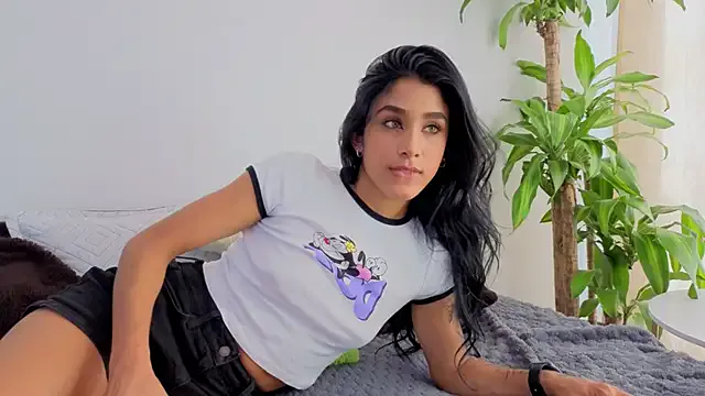 Hotbhabi305 – webcam model profile photo Image 6