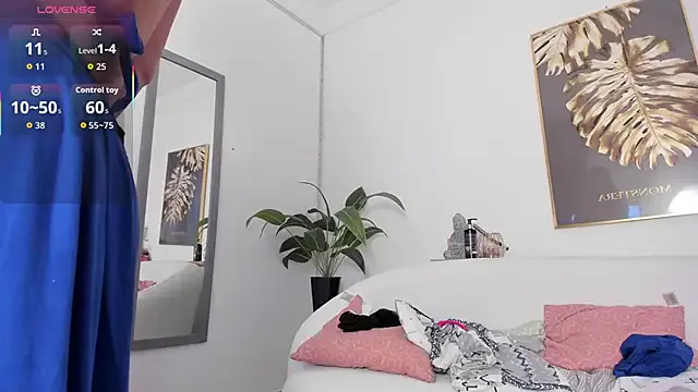 lunagirl13 – webcam model profile photo Image 18