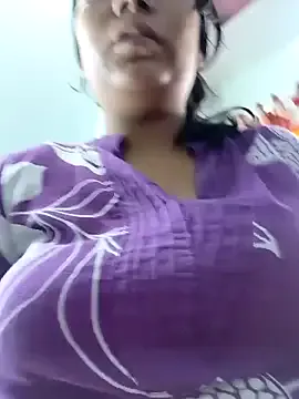 MondoNeko – webcam model profile photo Image 15