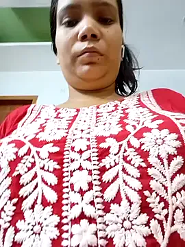 MondoNeko – webcam model profile photo Image 9