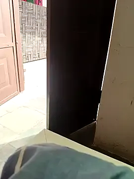 EmiliaCatalina – webcam model profile photo Image 15