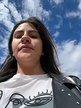 EmiliaCatalina – webcam model profile photo Image 10