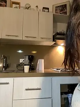 Kiki-vivi – webcam model profile photo Image 12