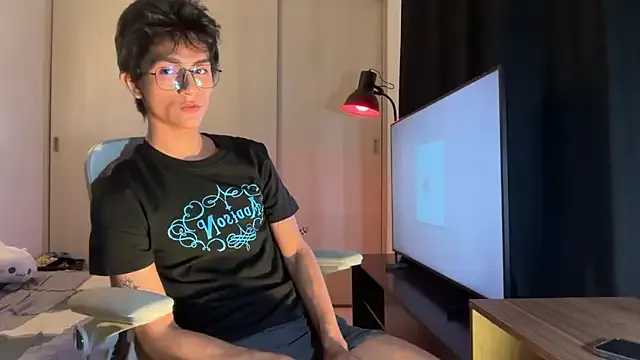 babyaylin – webcam model profile photo Image 11