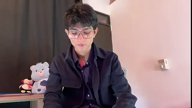 babyaylin – webcam model profile photo Image 2