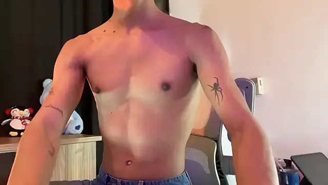 babyaylin – webcam model profile photo Image 5