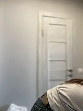 AmiLewis – webcam model profile photo Image 13