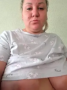 curvyflawless – webcam model profile photo Image 10