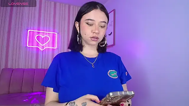 NarcissaHot – webcam model profile photo Image 15