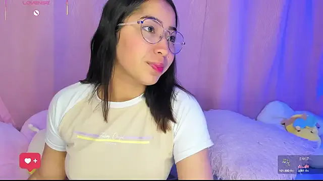 BaddieBellaUK – webcam model profile photo Image 5