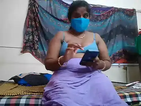 priya_sharma02 – webcam model profile photo Image 3