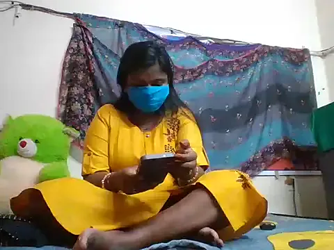 priya_sharma02 – webcam model profile photo Image 4