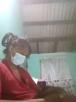 EmaSalis – webcam model profile photo Image 15