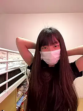 EmiliaCatalina – webcam model profile photo Image 12