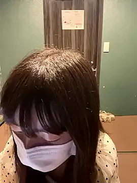 EmiliaCatalina – webcam model profile photo Image 7