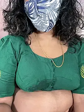 oypo – webcam model profile photo Image 18