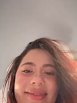 Cumonmme – webcam model profile photo Image 5