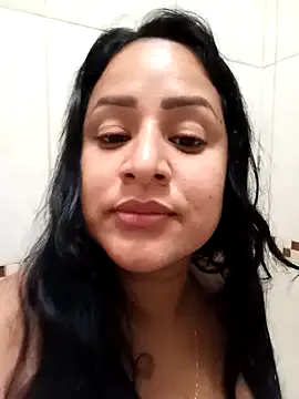 milla_bella – webcam model profile photo Image 15