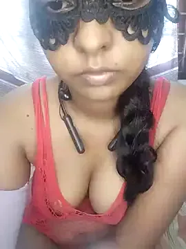 ANA_U – webcam model profile photo Image 4