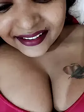 SunnyShiney – webcam model profile photo Image 4