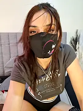 Simone_Miller – webcam model profile photo Image 2