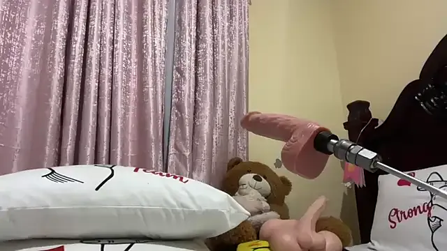 RollDolls – webcam model profile photo Image 8