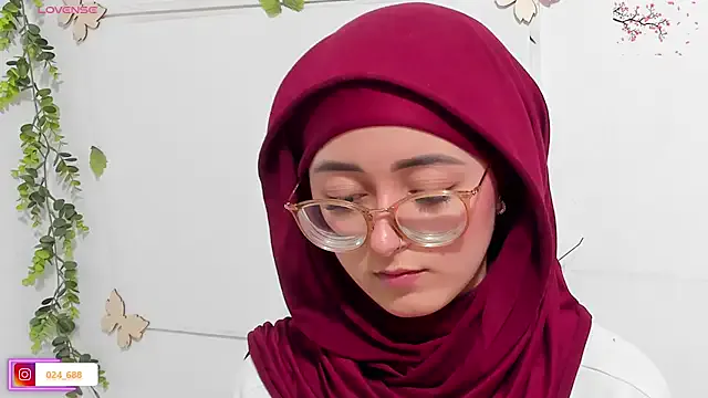 AsteriaHamel – webcam model profile photo Image 10