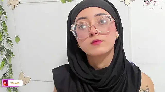 AsteriaHamel – webcam model profile photo Image 12