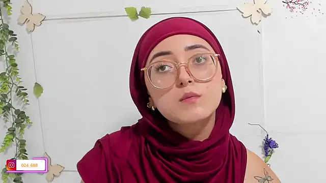 AsteriaHamel – webcam model profile photo Image 13