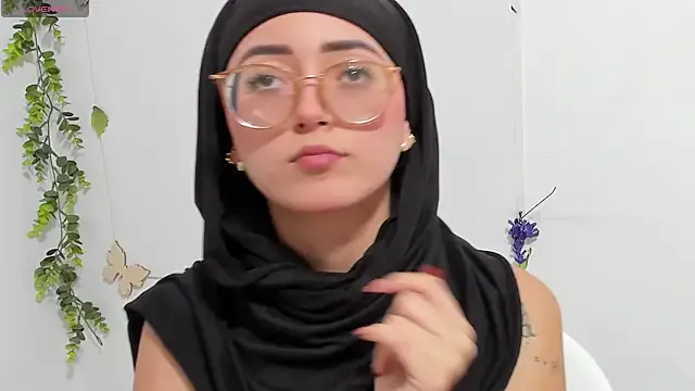 AsteriaHamel – webcam model profile photo Image 9