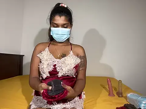 Yui-Ch06 – webcam model profile photo Image 16