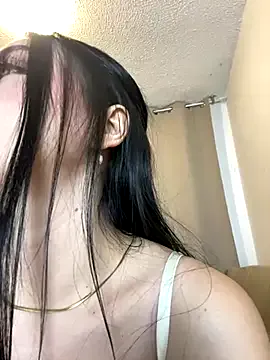 amelialorenz – webcam model profile photo Image 4