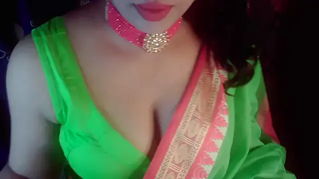 milaseren – webcam model profile photo Image 18