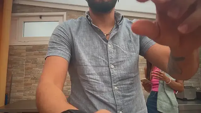 LaureMestler – webcam model profile photo Image 17