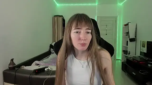 MelinaMoon – webcam model profile photo Image 14