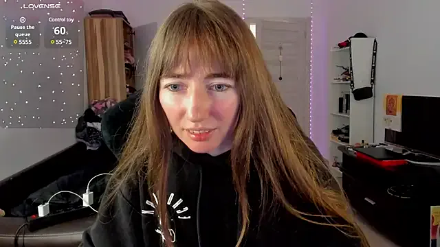 MelinaMoon – webcam model profile photo Image 2