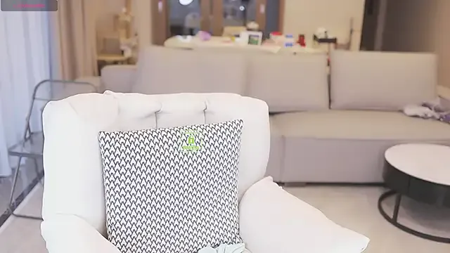 jacques_season – webcam model profile photo Image 4