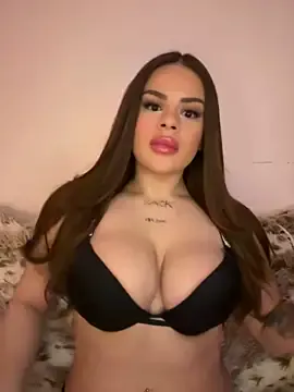 ashley_ospino profile photo Image 8