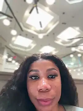 SophiiaStarr – webcam model profile photo Image 2