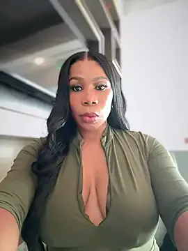 SophiiaStarr – webcam model profile photo Image 3