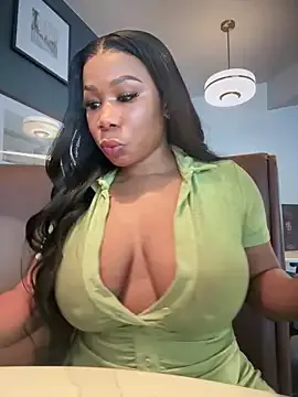 SophiiaStarr – webcam model profile photo Image 6