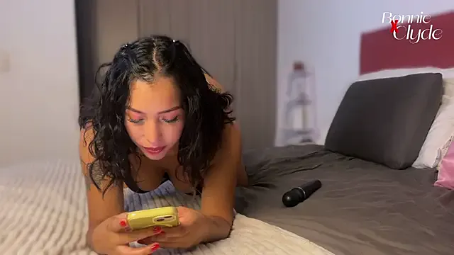 Shanayaaaaaa – webcam model profile photo Image 5