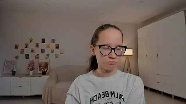 Juanita-Diaz – webcam model profile photo Image 8