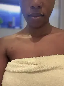 Ida-Rose – webcam model profile photo Image 9