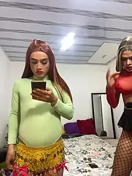 seraphine23 – webcam model profile photo Image 8