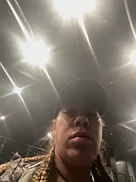 ORLA86 – webcam model profile photo Image 17