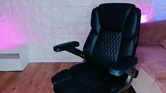 ake_mi – webcam model profile photo Image 15