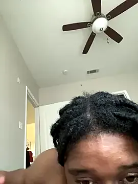 Simone_Miller – webcam model profile photo Image 3