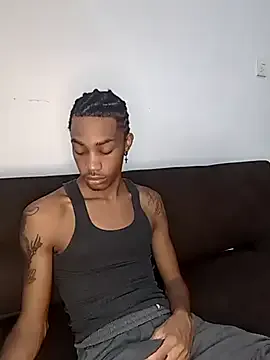 Charly_ – webcam model profile photo Image 4