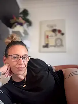 El-Jouri – webcam model profile photo Image 2